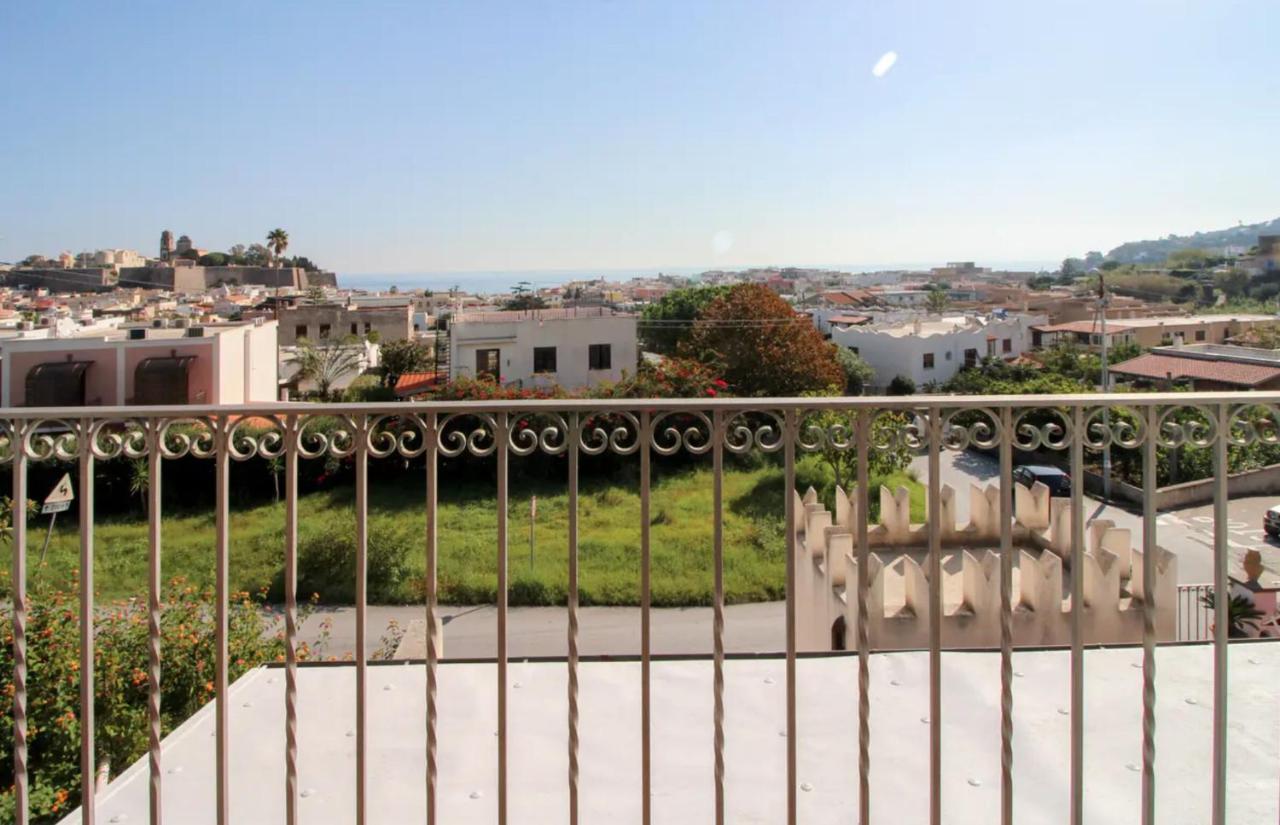 Casa Vacanza Artemis Lipari  Exterior photo