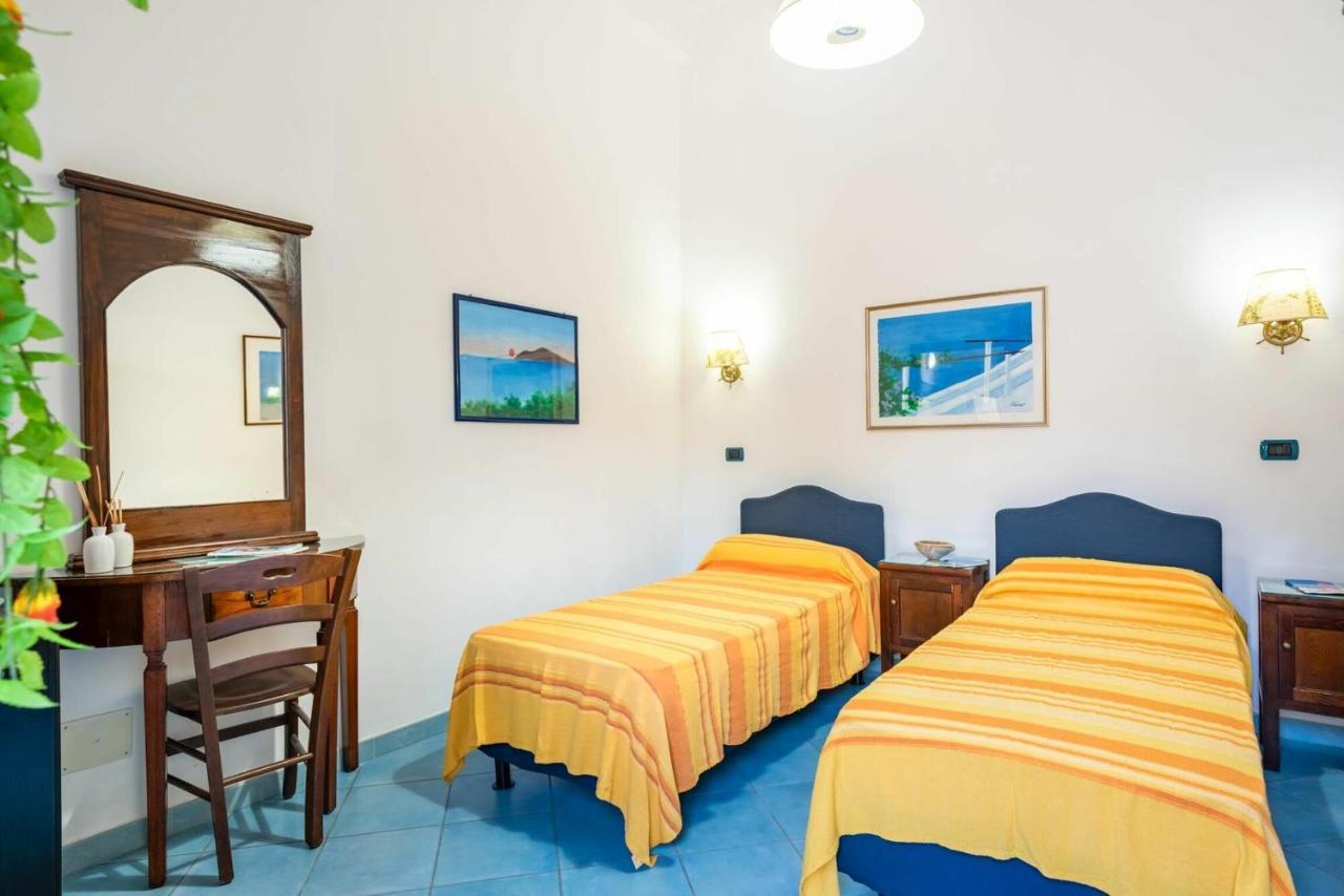 Casa Vacanza Artemis Lipari  Exterior photo